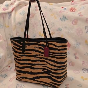 Coach Honey And Black Year Of The Tiger City Tote  And Matching Nolita 19